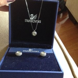 Flirt Black Swarovski Crystal