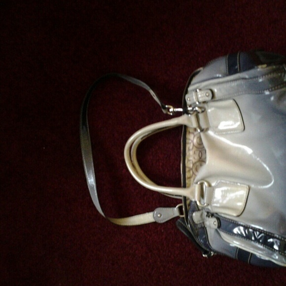 Purse - Picture 2 of 3
