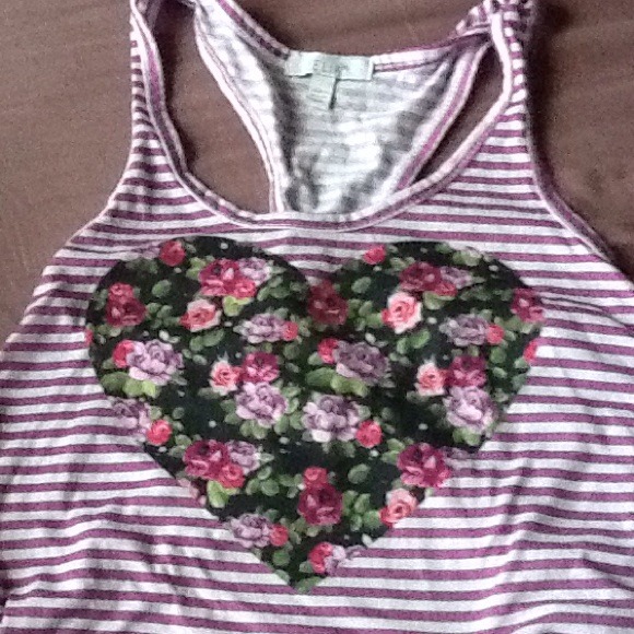 Delia's High low crop shirt