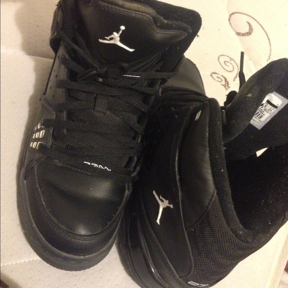 🔱SOLD🔱 - Picture 3 of 3