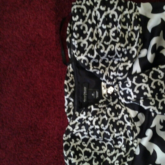 Top - Picture 2 of 9