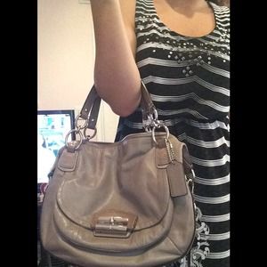 ⭐️SOLD⭐️Coach Kristen Round Satchel Purse