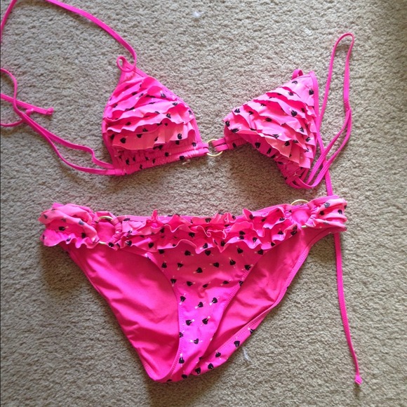 Cute bathing suit!