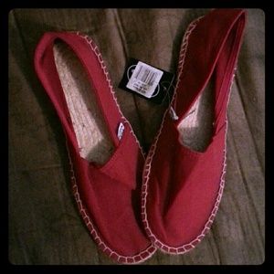 Steve madden red slip on shoes