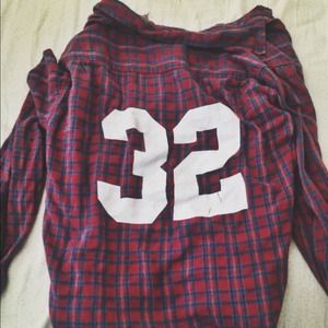 Brandy Melville Vintage Flannel Top New with Tag✌️