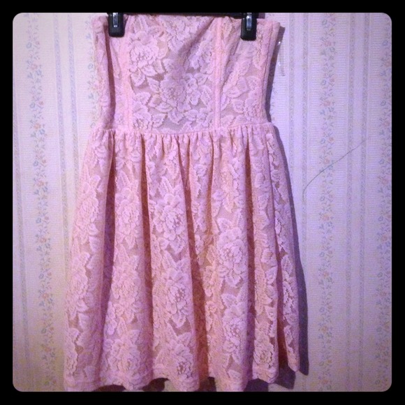 Strapless pink dress