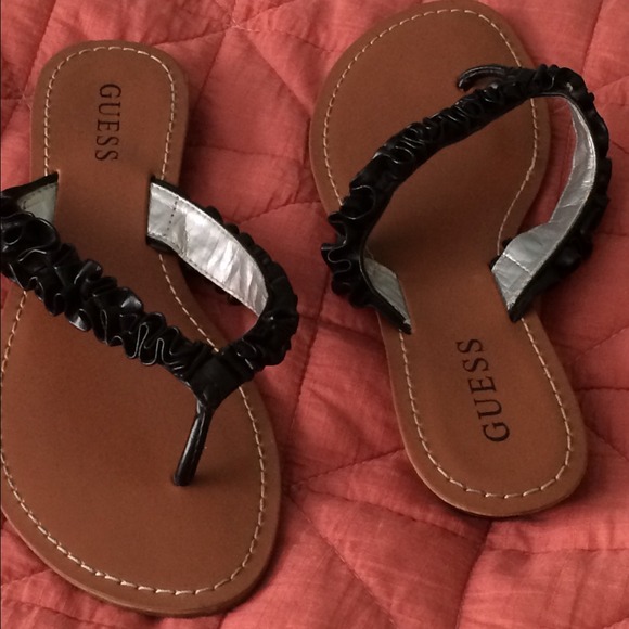 Guess flip flops