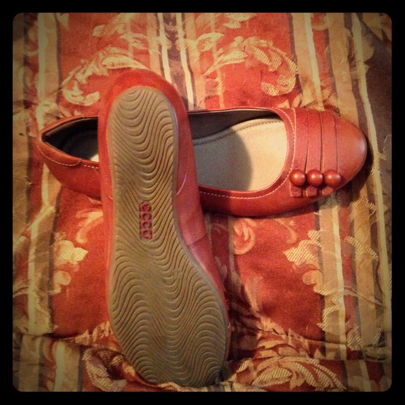 Basically new dress shoes