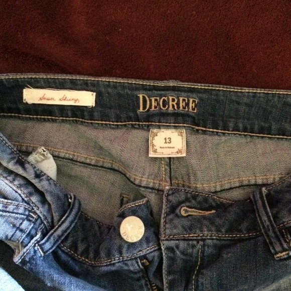✨Decree Super Skinny Blue Jeans✨ - Picture 2 of 4