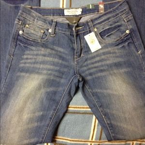 💥REDUCED💥 Abercrombie and Fitch Jeans NWT