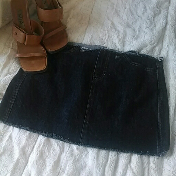 Cutoff jean skirt