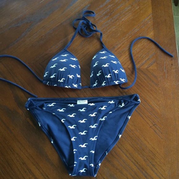 Hollister bathing suit