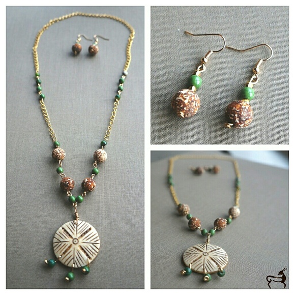 Brown/Green Agate & Chain Necklace Set!