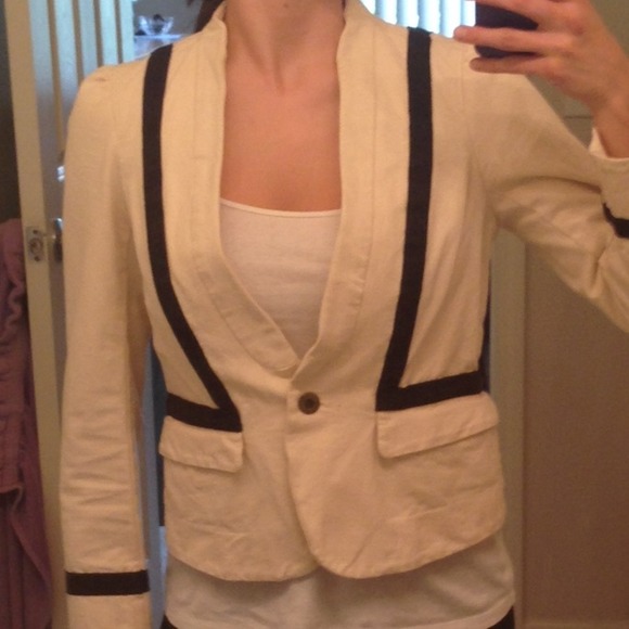 🚫SOLD🚫30% OFF BUNDLES Cotton blazer with navy - Picture 3 of 4