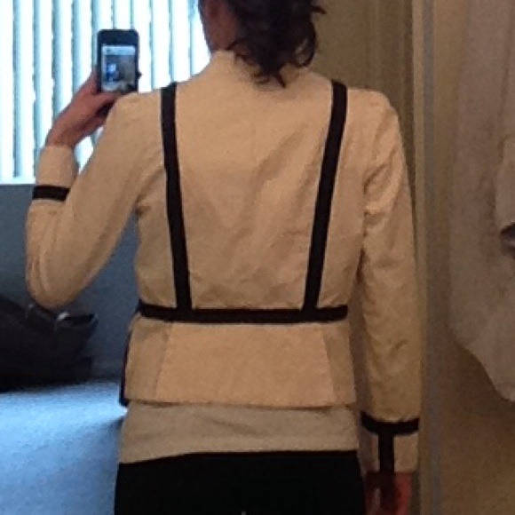 🚫SOLD🚫30% OFF BUNDLES Cotton blazer with navy - Picture 4 of 4