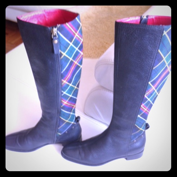 Burberry boots