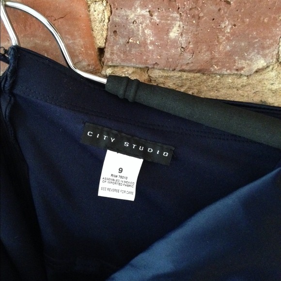 Cocktail dress - Picture 3 of 3