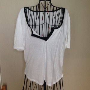VS White and black baseball T