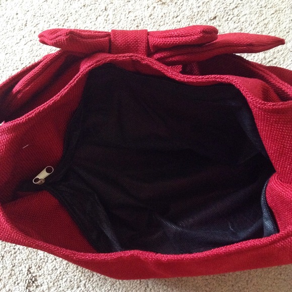 Red Bow Shoulder Tote Bag - Picture 4 of 4