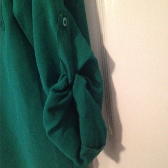 SOLD Hi-Lo Sheer Green Top - Picture 3 of 4