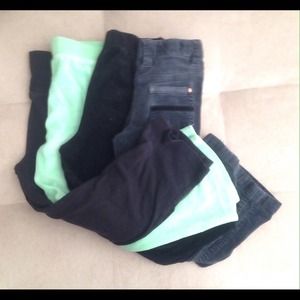 4 pairs of girls pants.