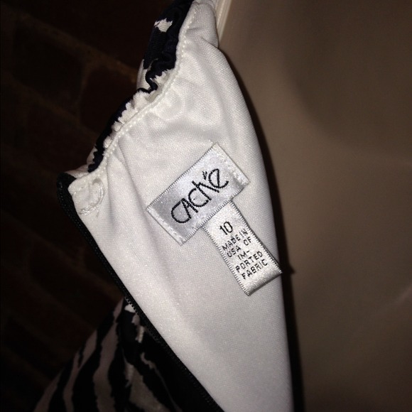 Cocktail dress - Picture 4 of 4