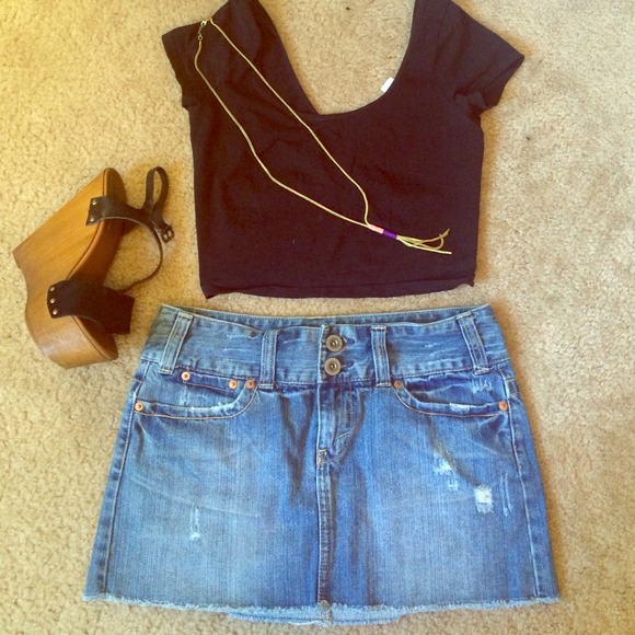 American eagle demin skirt