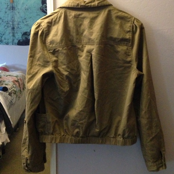 Green jacket - Picture 2 of 2