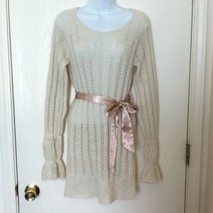 Moda by VS Beige sweater