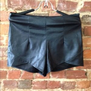 Pu leather shorts.