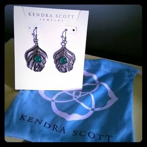 Kendra Scott Classic Leaf Earrings