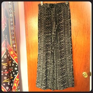 Black/white Tribal Flowy Pants