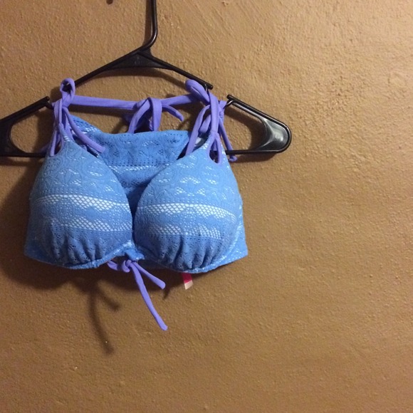 Victoria's Secret Bikini! - Picture 2 of 4