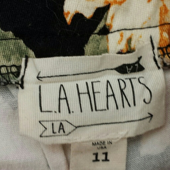 Pacsun Sunflower Shorts! - Picture 2 of 3