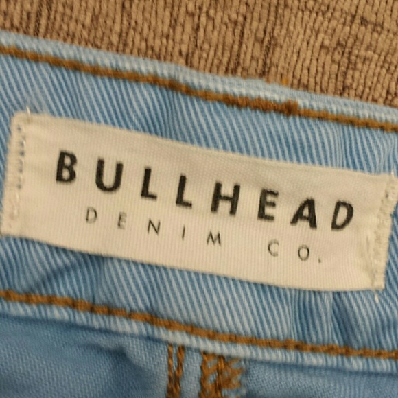 Bullhead high rise shorts! - Picture 2 of 4