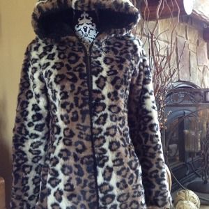 🔴SOLD🔴Leopard coat