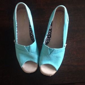 TOMS Turquoise Wedges 7 1/2