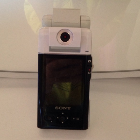 SONY camera - Picture 3 of 4