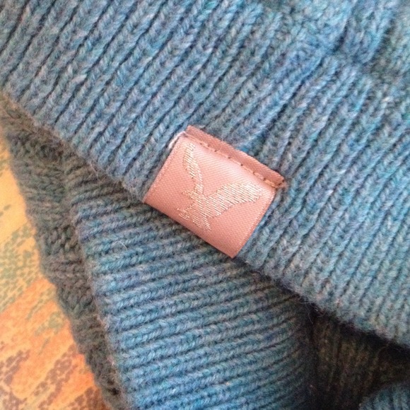 Blue AEO Beanie - Picture 4 of 4