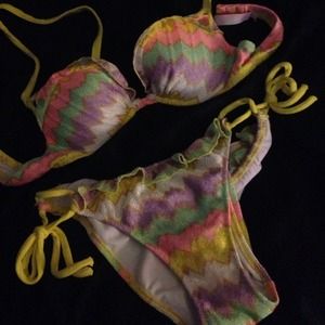 Victoria's Secret gorgeous push-up swim suit 32A