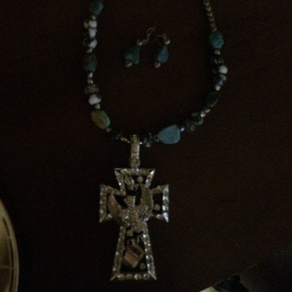 Necklace and earrings set