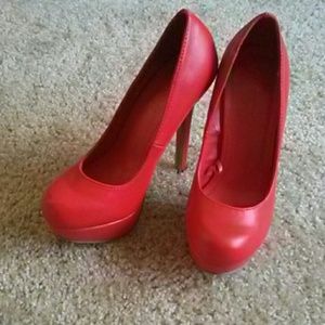 NEW: Red Hot Pumps
