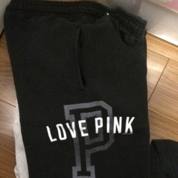 Victoria's Secret Pants - Vs pink black campus pants