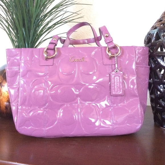 Coach Handbags - 🔴SOLD Beautiful Lavender Coach bag!