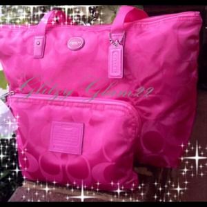 COACH 💯 Authentic 2 pc Travel Bag ✨