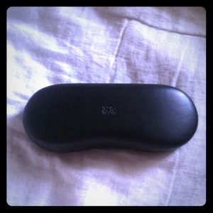 Vera Wang Sunglasses Case