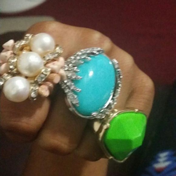 Colorful statement rings - Picture 2 of 4