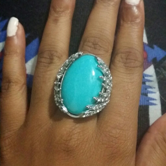 Colorful statement rings - Picture 3 of 4