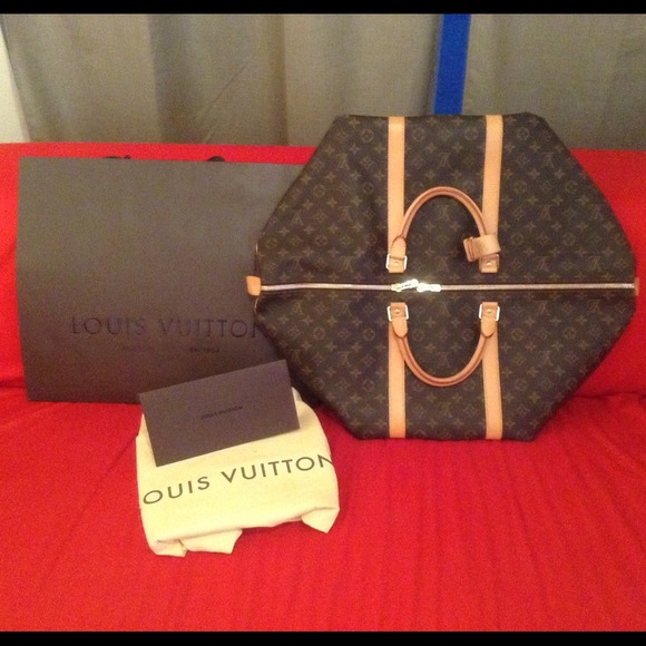 SOLD AUTH LOUIS VUITTON KEEPALL 60 P/P PRICE $900