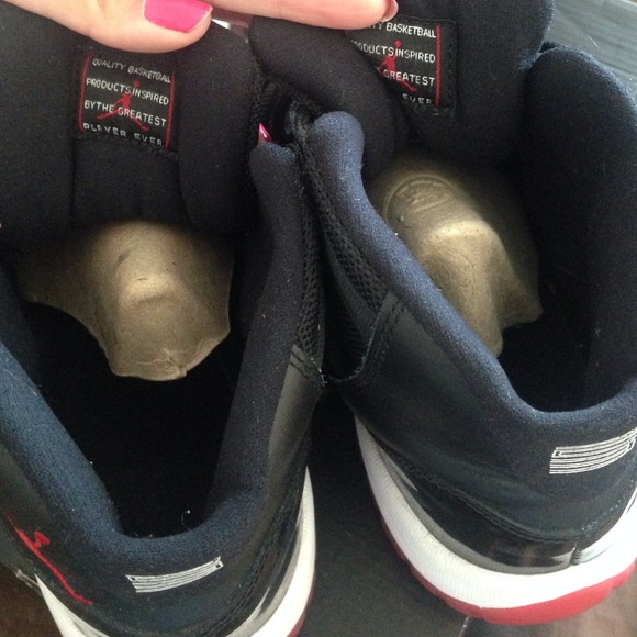 🚫SOLD🚫 Jordan bred 11s - Picture 4 of 4